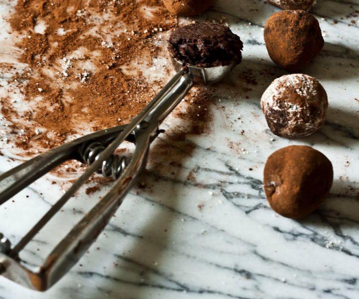 Crafting Irresistible Chocolate Truffles: A Masterclass in Excellence